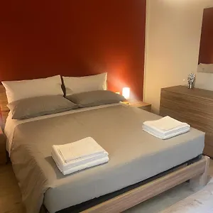 https://nuovo-bilocale-in-centro-storico.emilia-romagnahotels.net